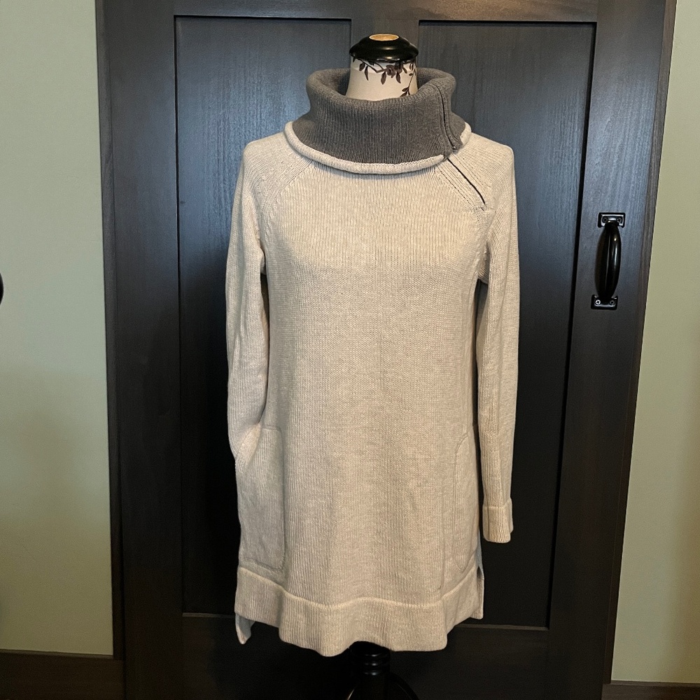 Soft Surroundings Cream/Gray Split Turtleneck Tun… - image 1
